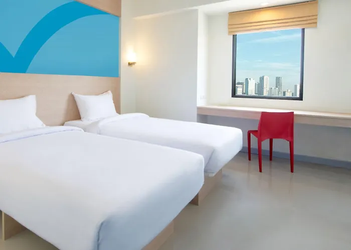 Hop Ermita Hotel 3*